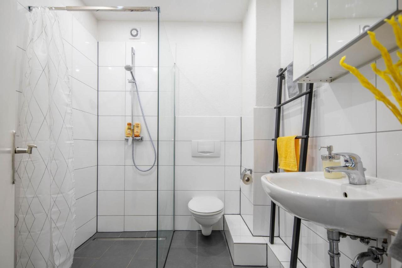 Studio Loft With Walk-In Rain-Shower Apartment Хамбург Екстериор снимка